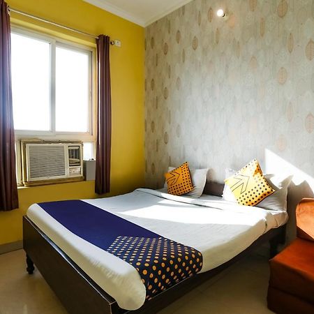 Spot On 72060 Hotel Kaushik Kakarmatha Ngoại thất bức ảnh