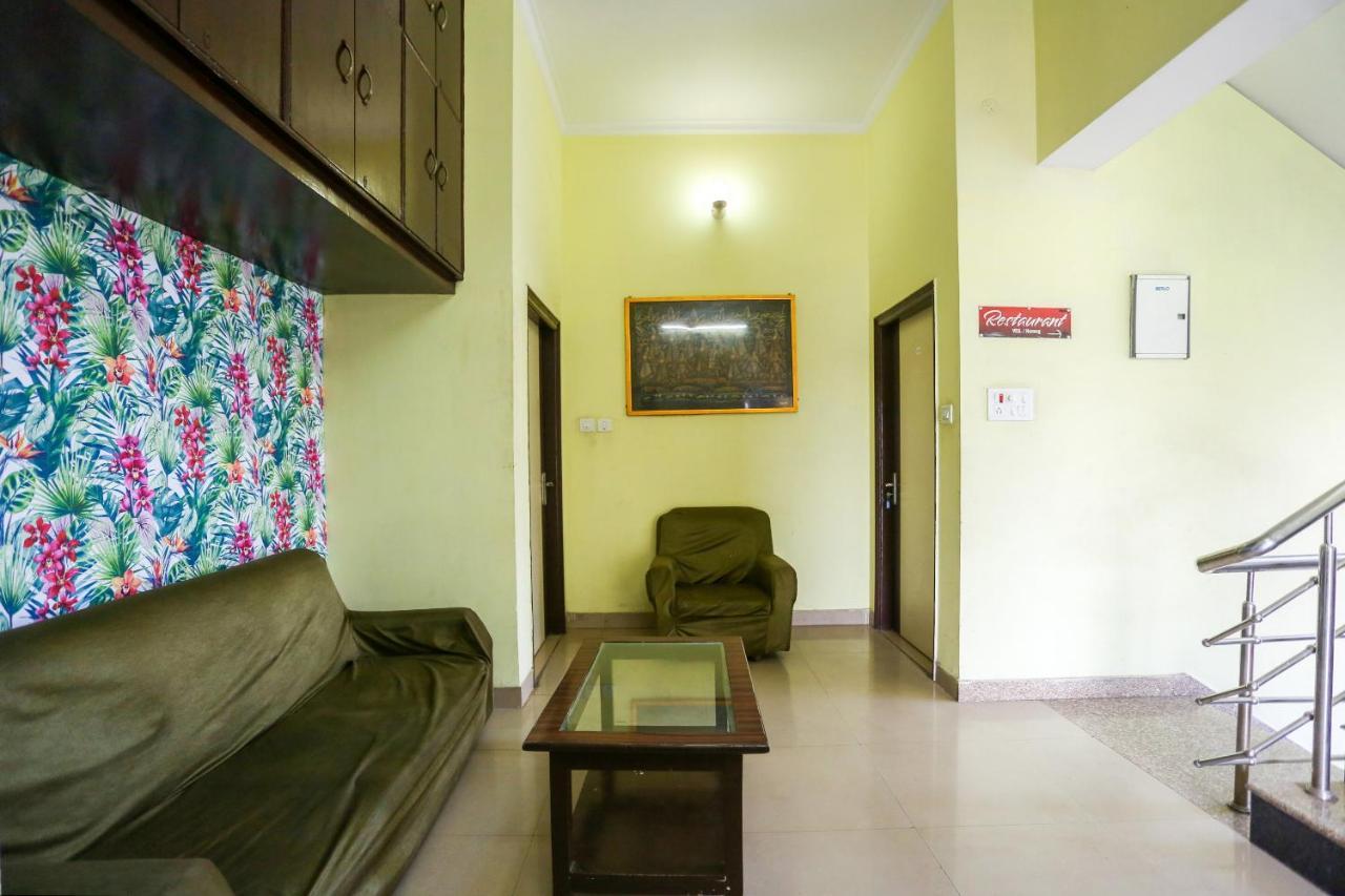 Spot On 72060 Hotel Kaushik Kakarmatha Ngoại thất bức ảnh